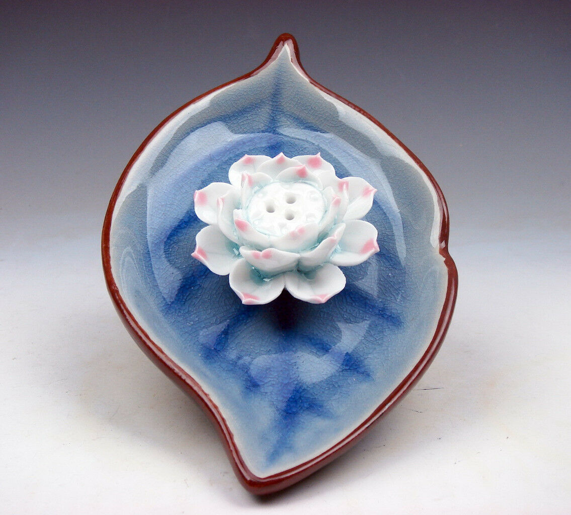 Japanese Porcelain Unique Leaf Shaped Flat Plate Leaf Painted & Lotus #02101705